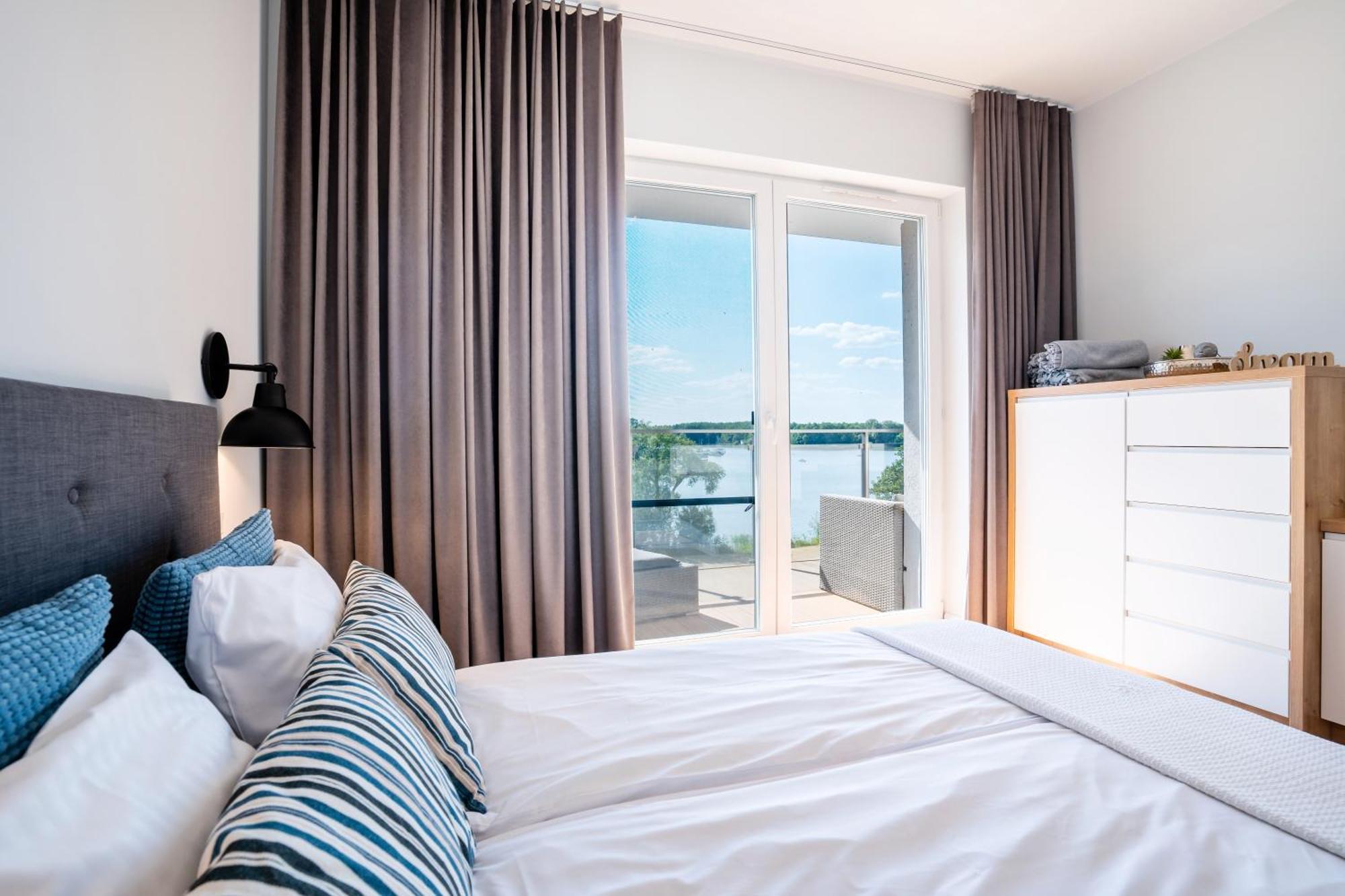 Perfect View - Widok W Ilawie Na Jezioro, Garaz Podziemny, Netflix, Max, Prime Apartment *